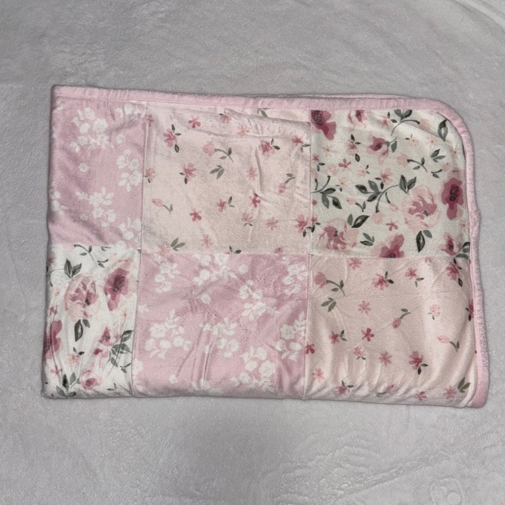 Modern Moments Floral Pink Patchwork Quilt blanket